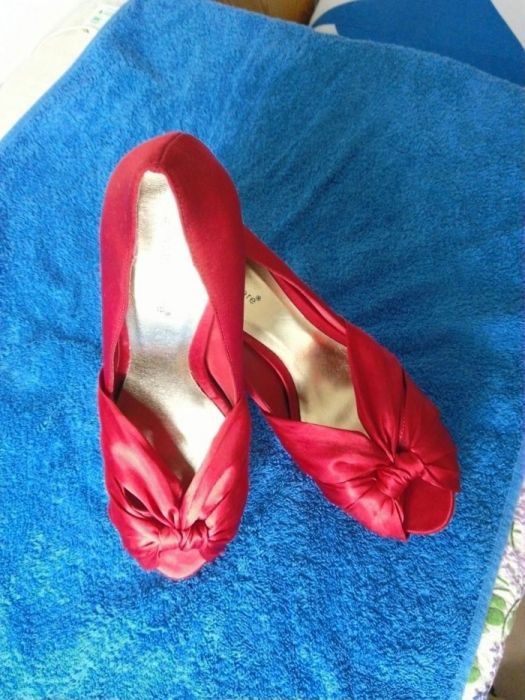 Satynowe buty 39