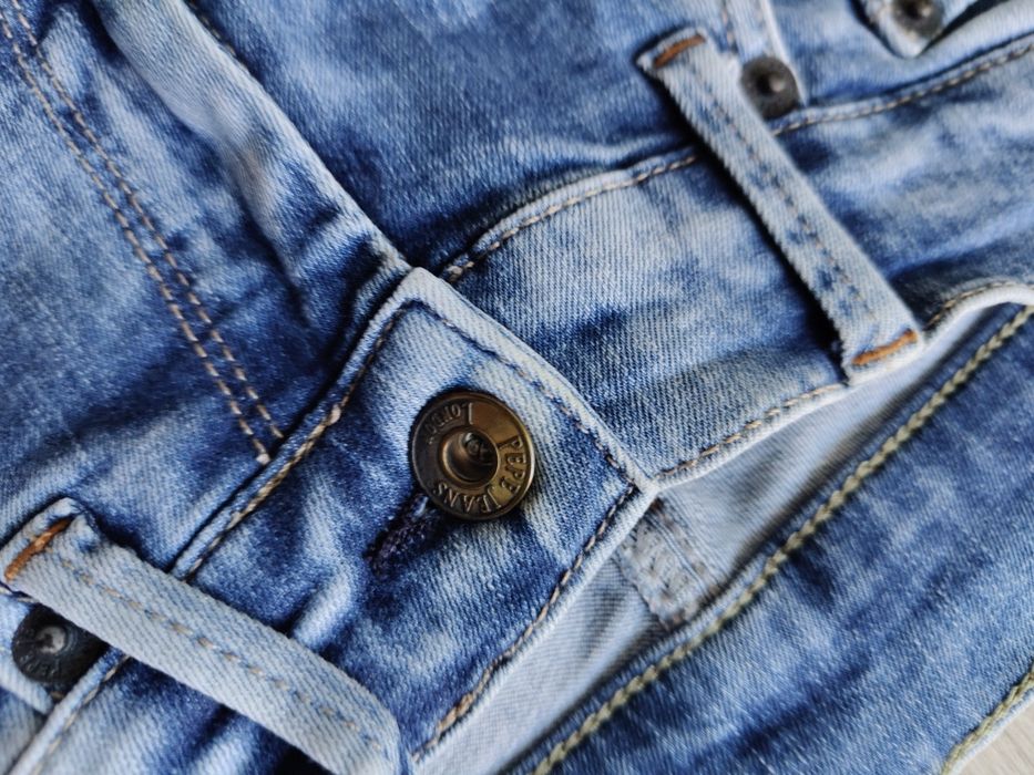 Spodnie jeansowe marki Pepe Jeans