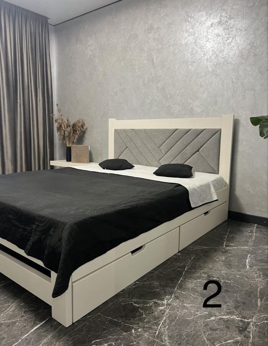 Ліжко 160*200 дерев'янне з м'яким ізголів'ям
