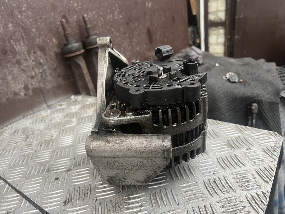 Генератор 2.5 Фольксваген т5 Volkswagen Transporter t5