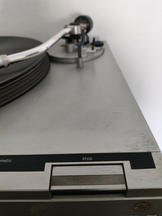 Gira discos Technics SL-B2