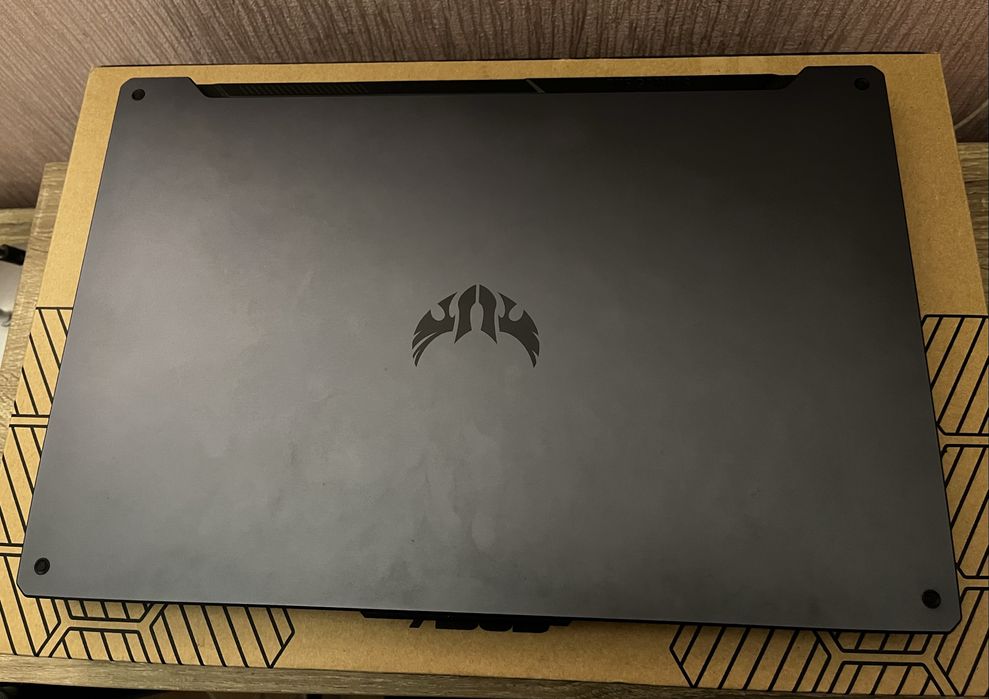 Ноутбук ASUS TUF Gaming A17 FA706IH-H7014 на запчасти/ремонт