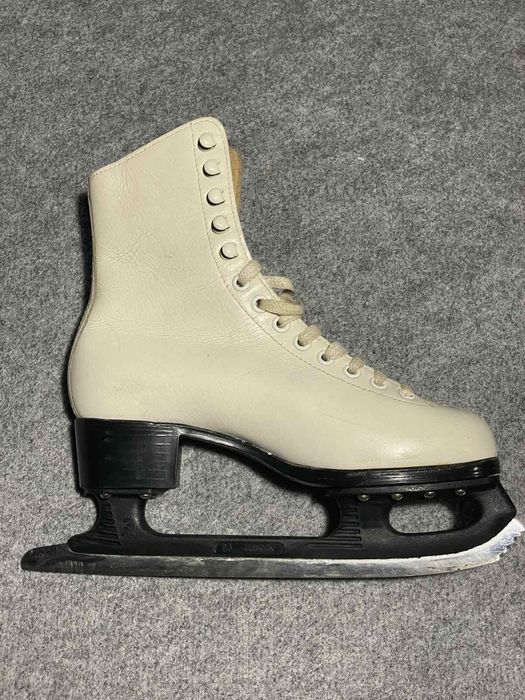 Ковзани фігурні Botas Чехія, 36-37р.