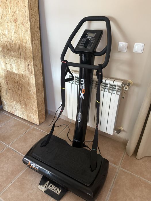 Plataforma Vibratória DKN XG50 – Excelente Estado