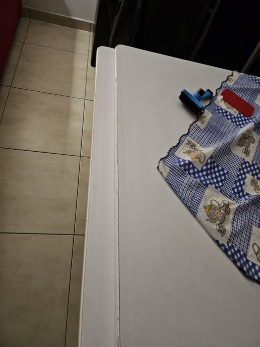 Extendable White Table64751535898241121