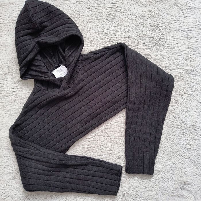 Zara czarny crop top kaptur