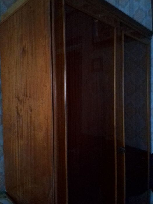 Продам шкаф з дерева
