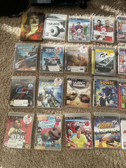 PS3 + 39 jogos + Move + Câmara  Edições especiais | Pack completo