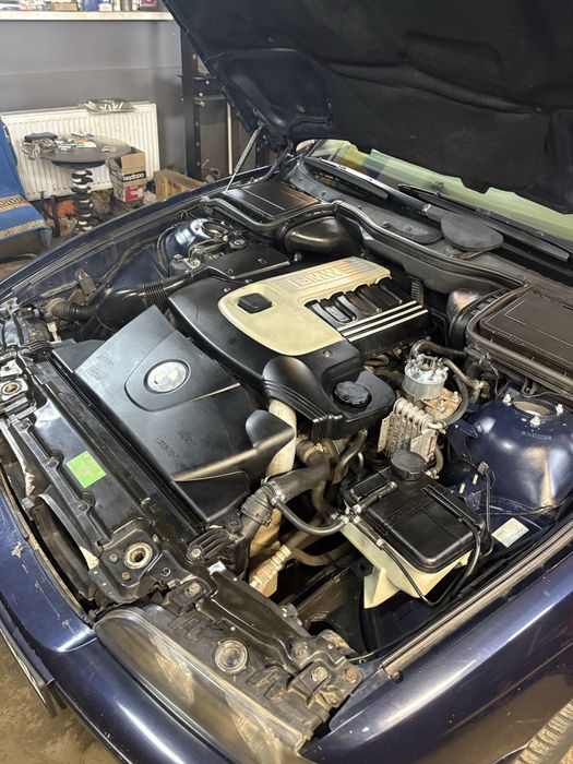 BMW E39 2.0D M47 2001 рік