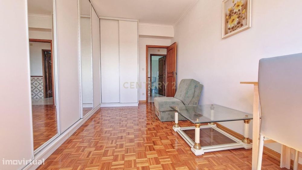 Apartamento T3 em Queluz, Sintra com Vista