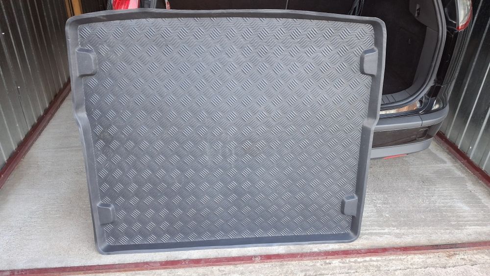 Mata bagażnika ford focus mk2 kombi