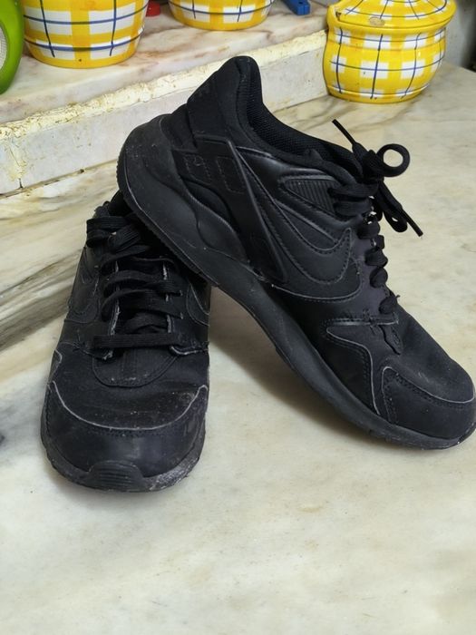 Tênis Nike pretas
