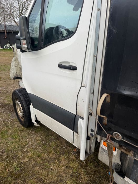 Mercedes sprinter 907 drzwi