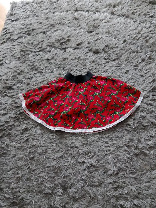 Spódniczka na Boże Ciało r.116