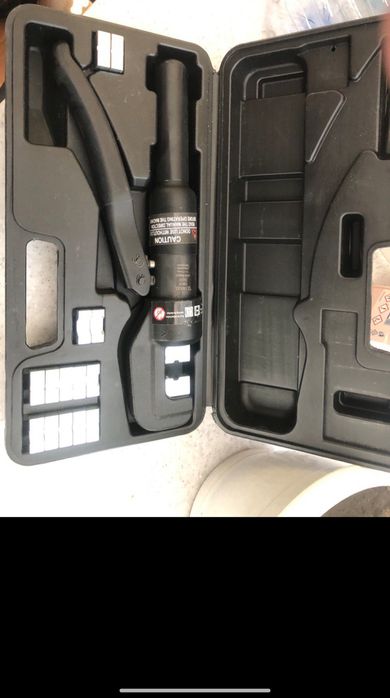 Гидравлический пресс от.6мм  до 70мм. для наконечников ручной