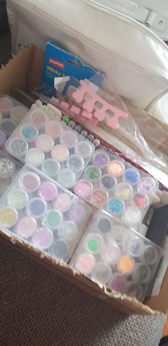 Zestaw do paznokci, ozdoby,lampa,stylizacja paznokci pyłki folia lakie