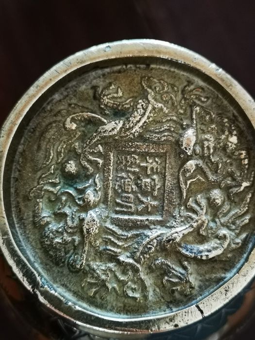 Jarroes bronze dragões chineses