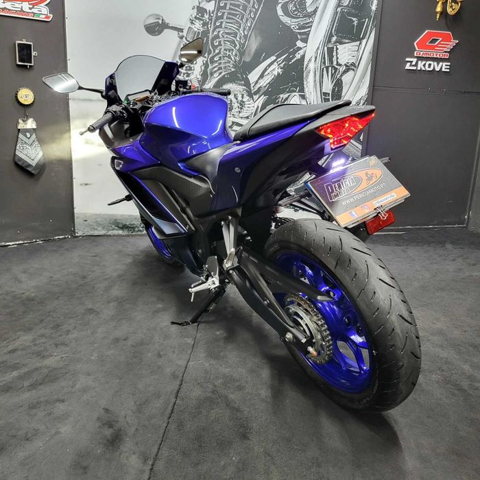 Yamaha YZF -R3 / 2024