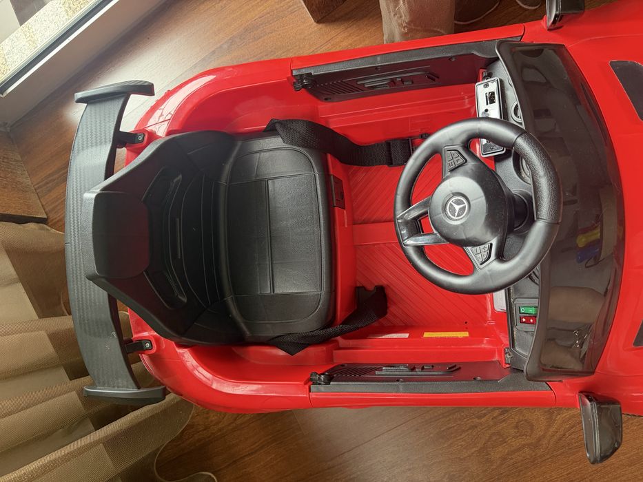 Carro eletrico Mercedes criança
