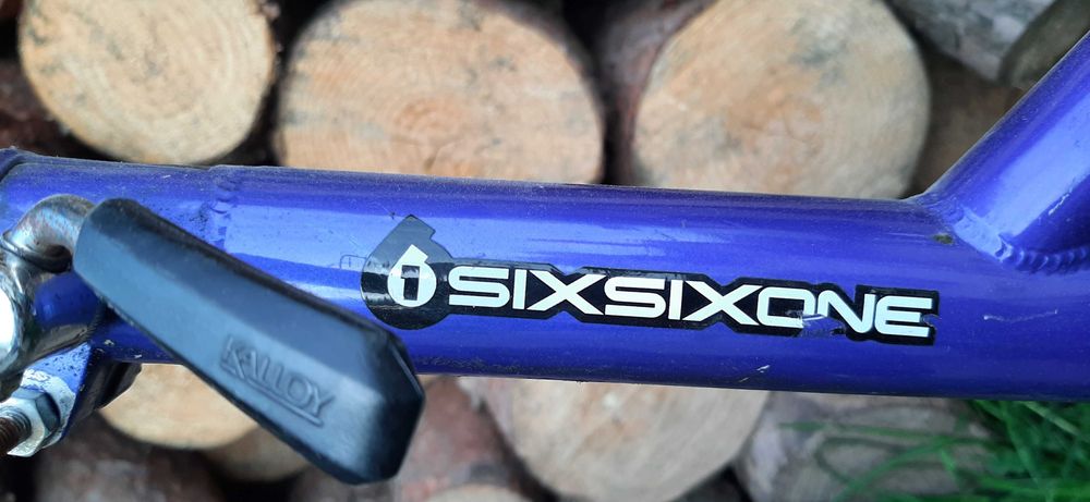 Dostawka, doczepka, hol do roweru Sixsixone firma