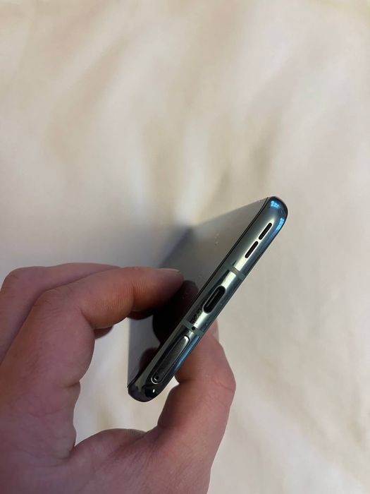 OnePlus 9 pro 12/256