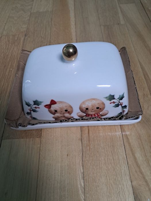 Porcelanowa maselniczka SMUKEE