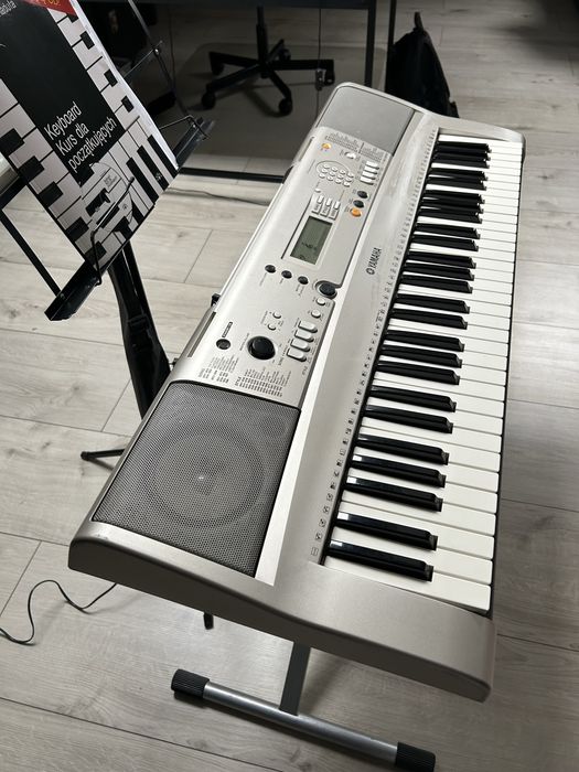 Keyboard Yamaha PSR-E313