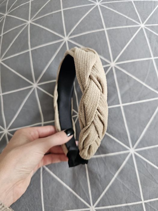 Opaska na włosy beżowa