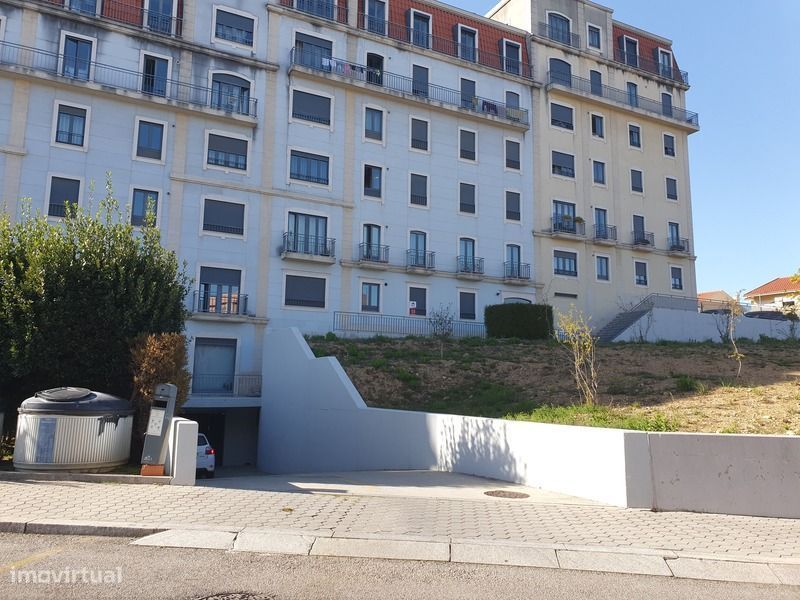 Apartamento T2 em Oliveira do Douro | Excelente localização