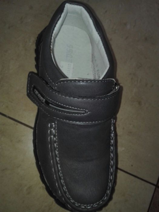 Buty chłopięce 32, profilowane, skórzana wkładka