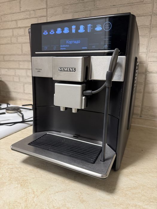 Кавомашина Siemens EQ6 plus s800
