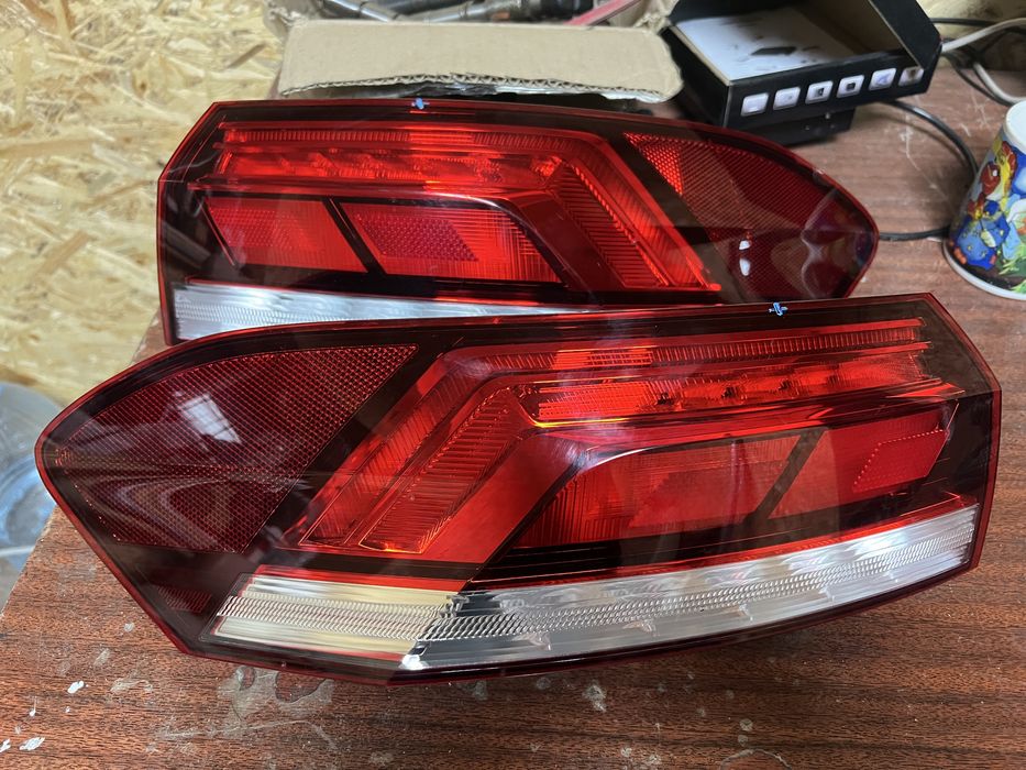 Задні  фари стопи Volkswagen Passat B9 USA