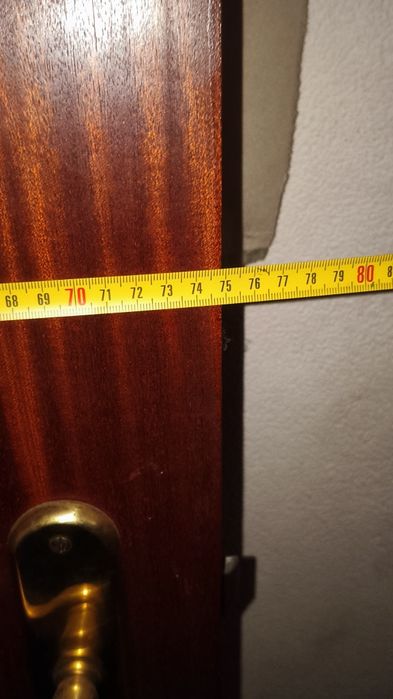 Porta de sala ou corredor maciça