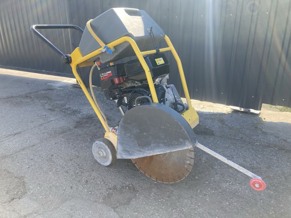 Przecinarka do asfaltu piła do betonu Wacker Neuson BFS 1350