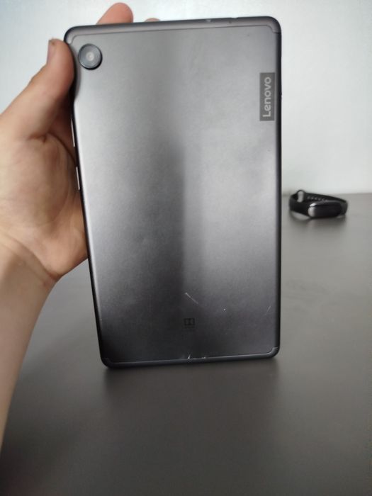 Планшет LENOVO tab m7