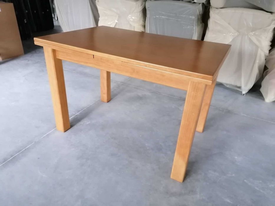 Mesa extensível  com 120x80, Aberta 220x80