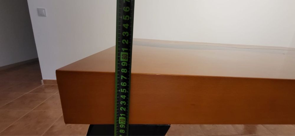 Mesa de madeira extensivel para sala