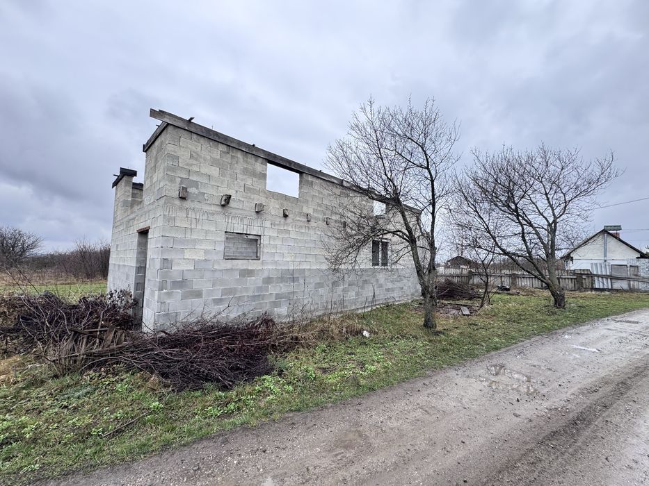 Продам ділянку з недобудовою, Книжківці