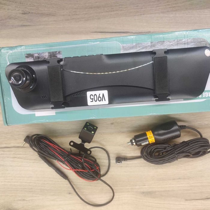 Зеркало видеорегистратор с камерой заднего вида