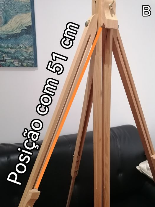 Cavalete de madeira para pintura de telas ou quadros

Novo. 

Tenho
