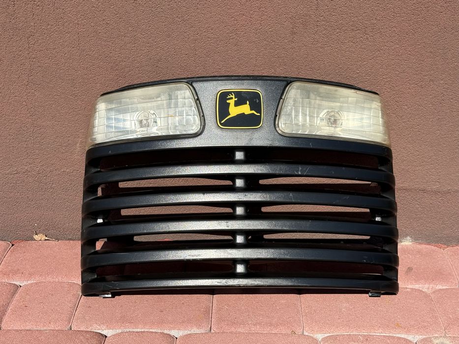 Zderzak - nosek traktorka John Deere serii LT, LTR