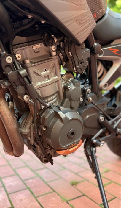 Мотоцикл КТМ (KTM 790 Duke R )