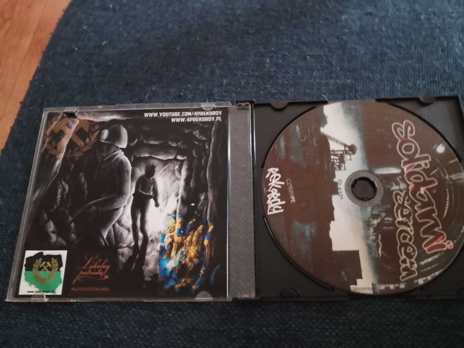 unikat płyta CD zespołu Czterype  "Rekordy" solidarni sercem