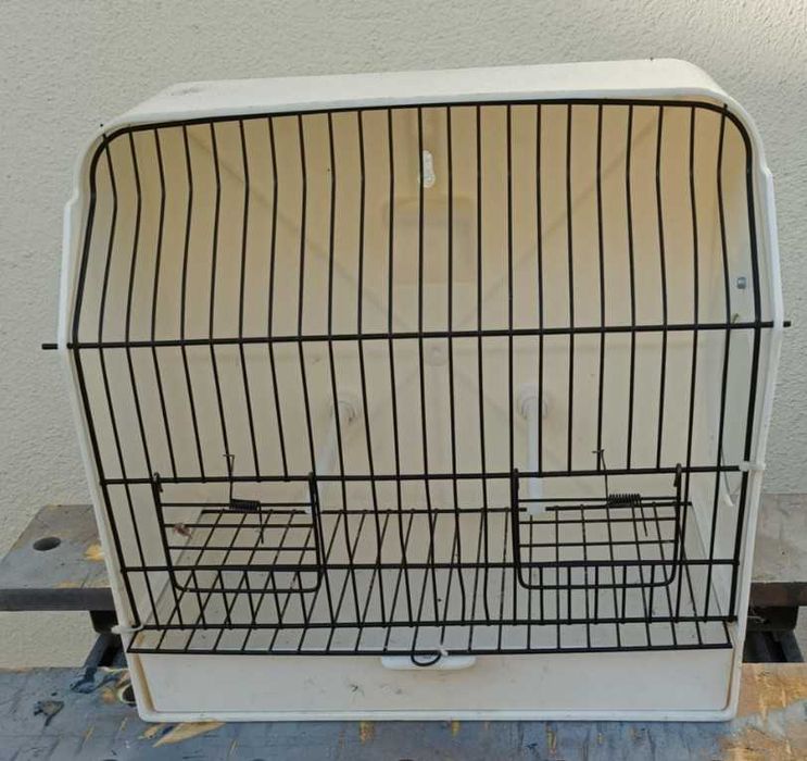 Gaiolas de exposição de aves