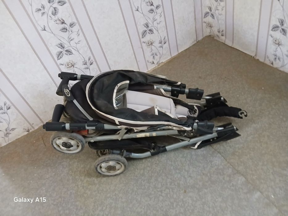Продам дитячу коляску