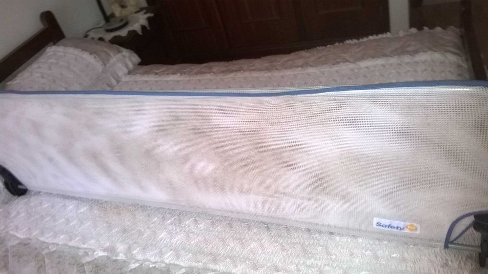 Barreira de proteção para cama