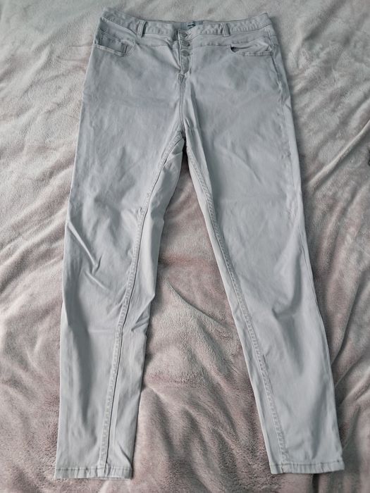 Szare spodnie damskie New Look  r.48