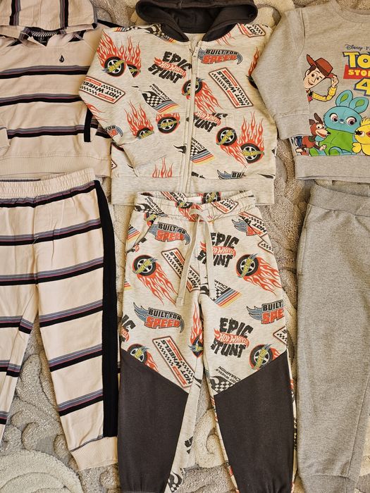 Костюм на 3-4 роки