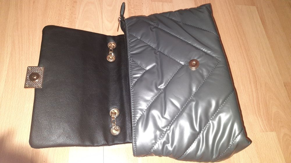 Szara torebka na ramię