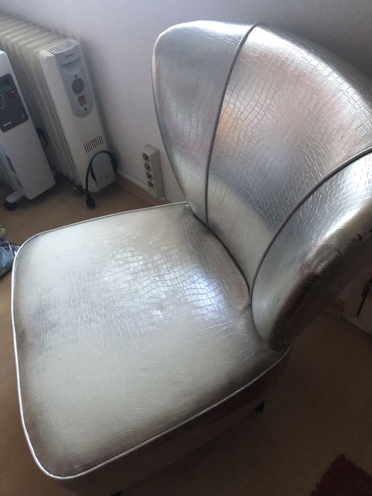 Sofa sem braços em pele sintetica facil de limpar e transportar